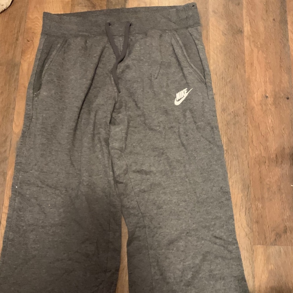Women’s Grey Nike Sweatpants